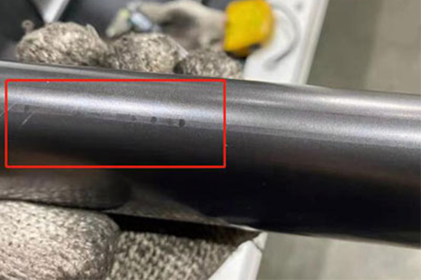 How to avoid scratches caused by claws during tube processing?
